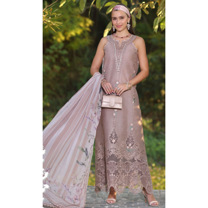 Noor Luxe chikankari '2025 by Saadia asad - 012